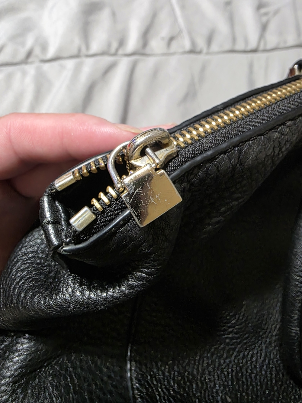 MICHAEL KORS Black Pebbled Leather Large Satchel with Gold Hardware - Picture 5 of 13